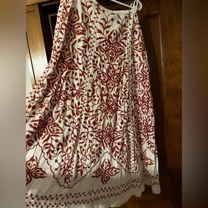 Soft Surroundings Elegant Red and White embroidered Floral Skirt large tall